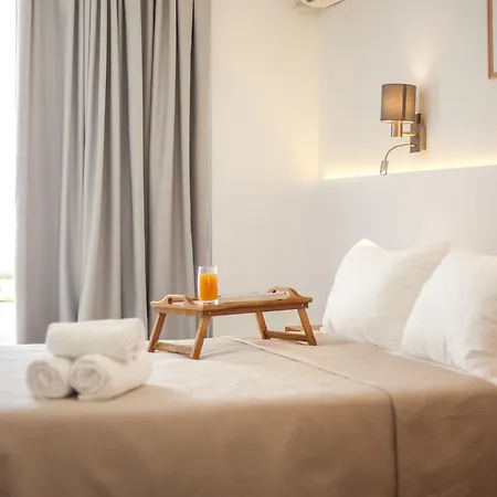 Alexander & - Adults Only