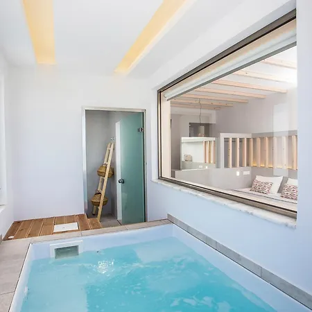 Alexander & - Adults Only