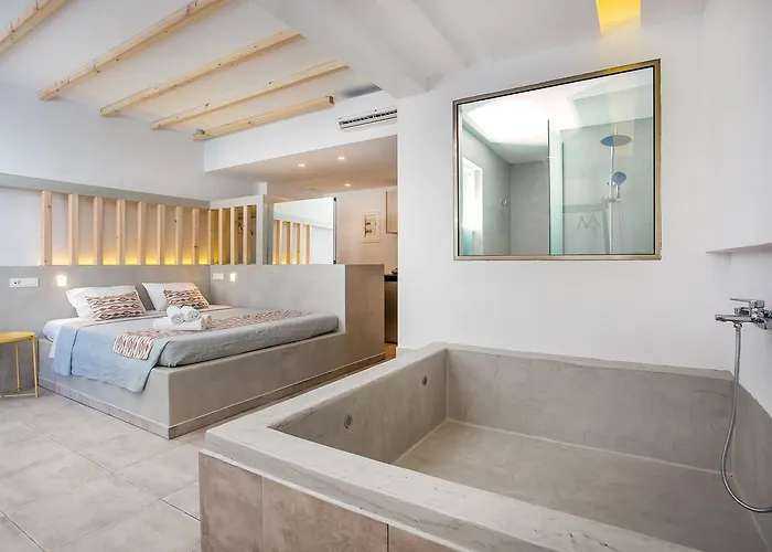 Alexander & - Adults Only