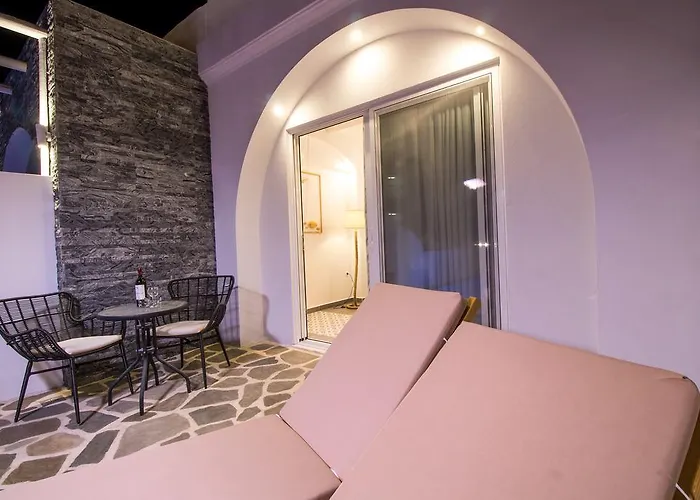 Alexander & - Adults Only Φαληράκι