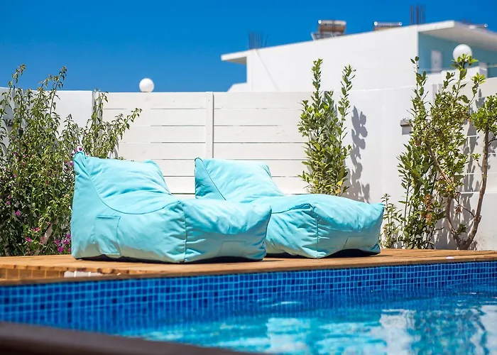 Alexander & - Adults Only 4* Φαληράκι